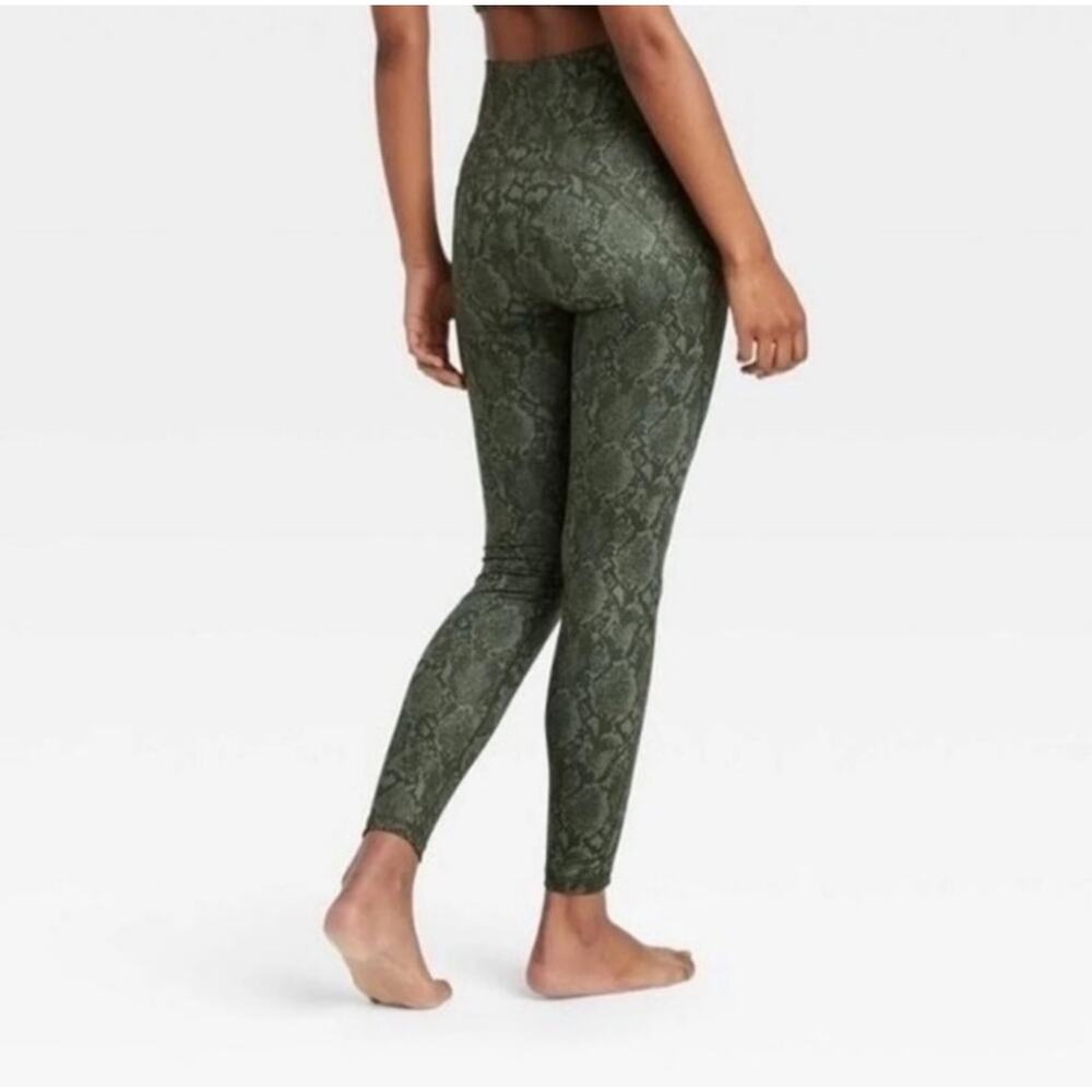 ALL IN MOTION Olive Snake Print Ankle Length Yoga Leggings - Small